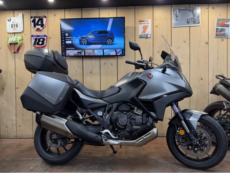 HONDA NT 1100 DCT / 7745 KM / GARANTIE 12 MOIS 