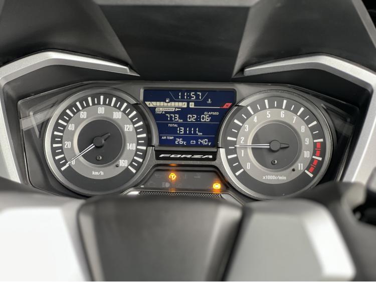 HONDA FORZA 300