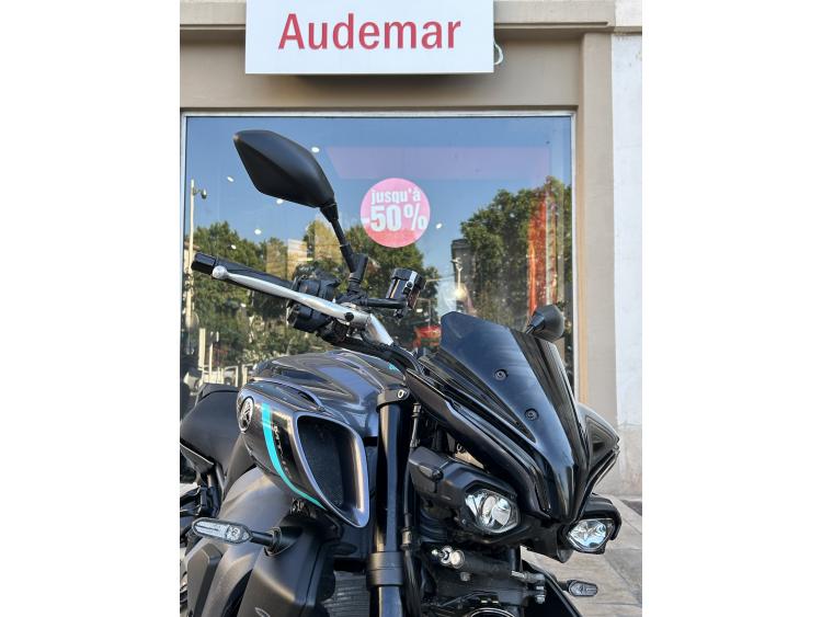 YAMAHA MT-10