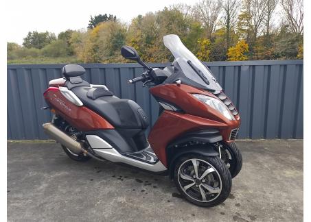 PEUGEOT METROPOLIS 400