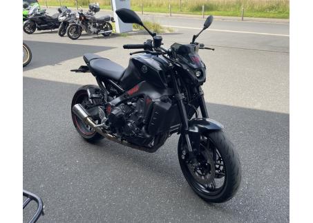 YAMAHA MT-09