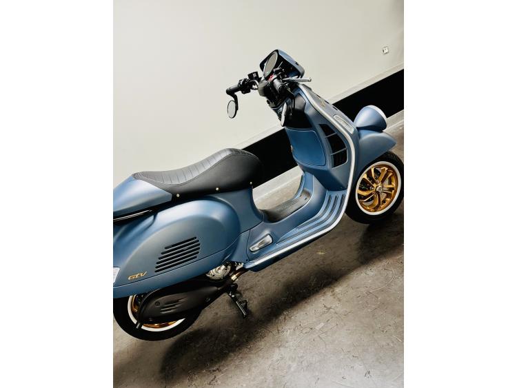 VESPA VESPA GTV 310 OFFICINA 8 SERIE SPECIALE TRES FAIBLE KILOMETRAGE