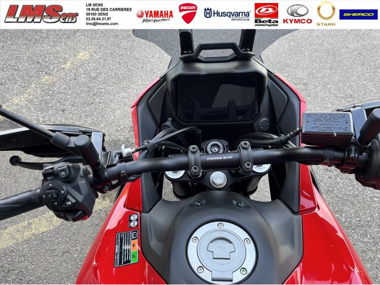 YAMAHA TRACER 7