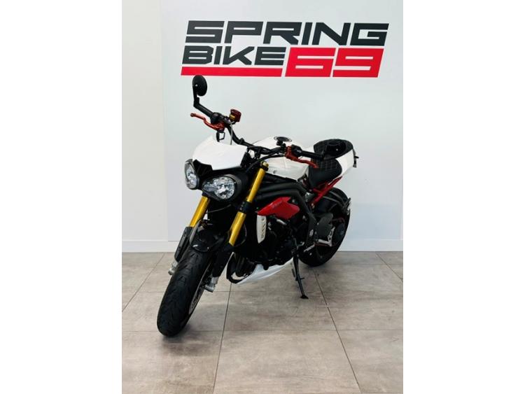 TRIUMPH SPEED TRIPLE 1050 R 