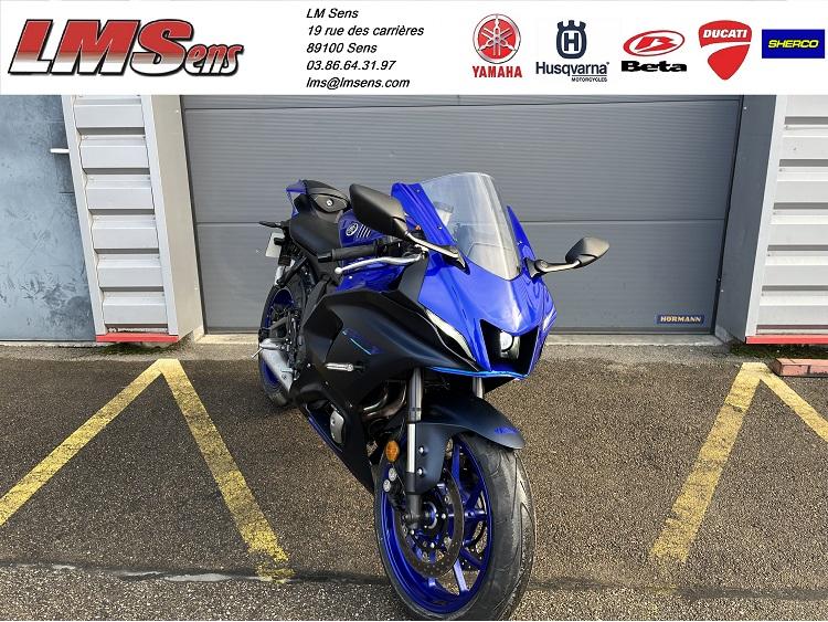 YAMAHA YZF-R7