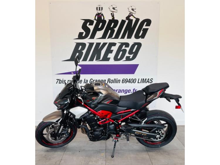 KAWASAKI Z 900