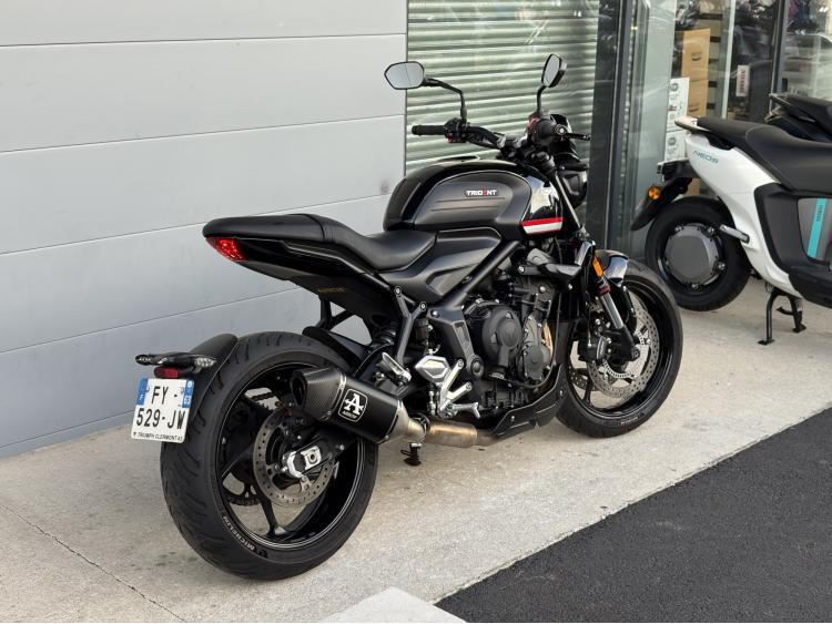 TRIUMPH TRIDENT 660