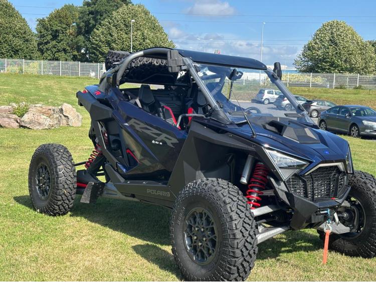 POLARIS RZR PRO R 