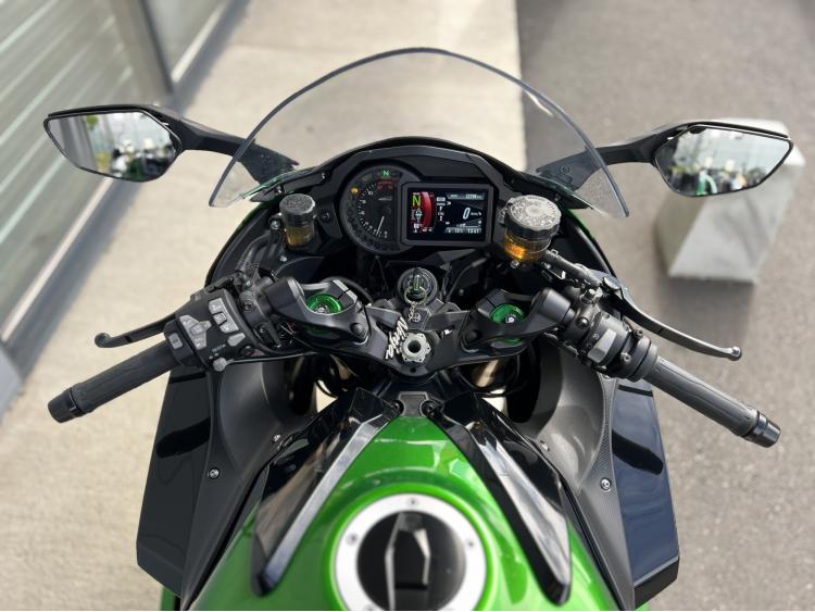 KAWASAKI H2-SX NINJA
