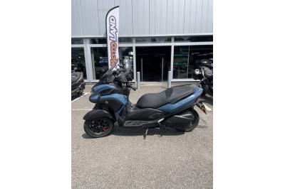 YAMAHA TRICITY 300