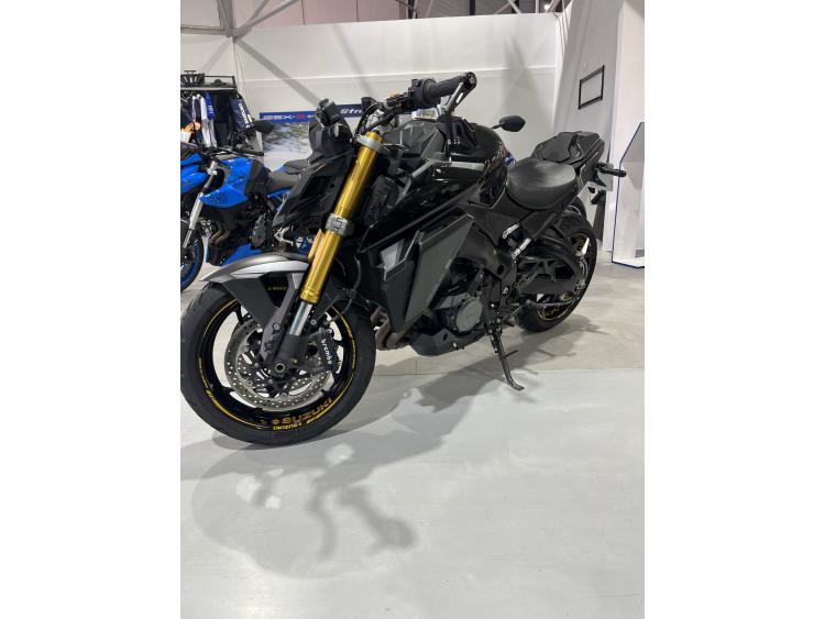 SUZUKI GSX-S 1000