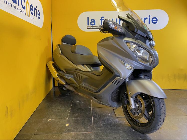 SUZUKI BURGMAN 650