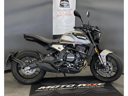 MOTO MORINI SEIEMMEZZO SCR 650