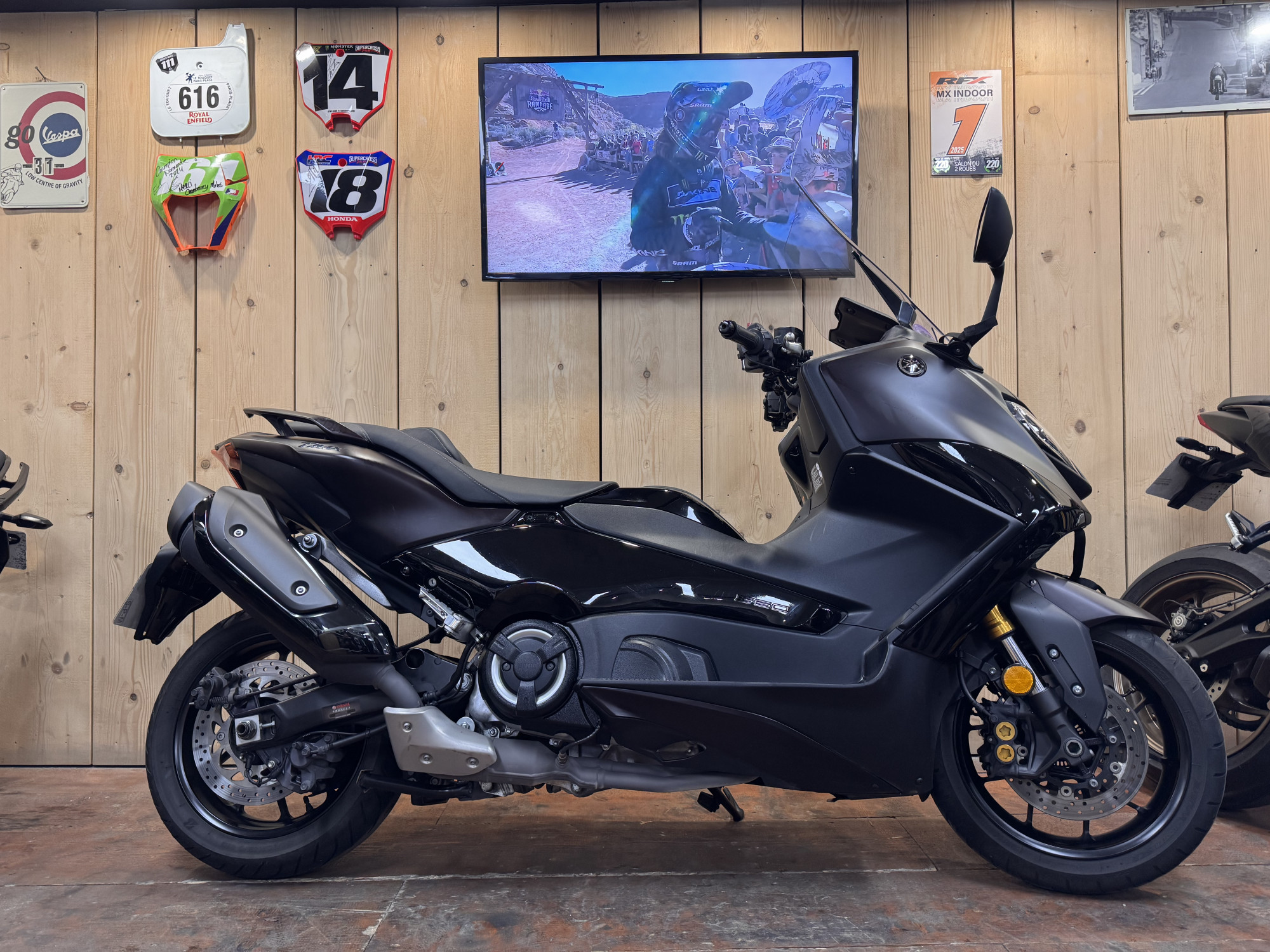 YAMAHA XP T-MAX 560 TECH MAX
