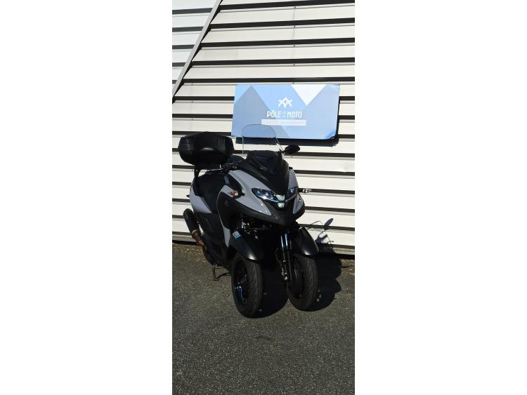 YAMAHA TRICITY 300