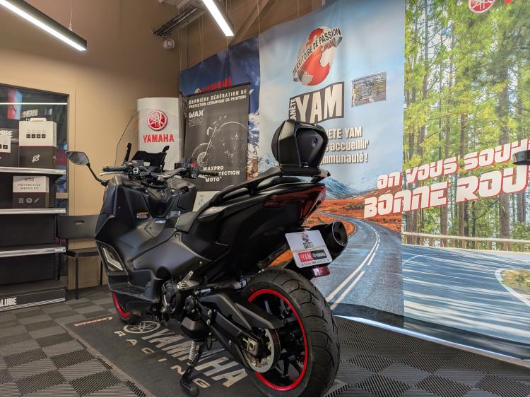 YAMAHA XP T-MAX 560 GARANTIE 1 AN 