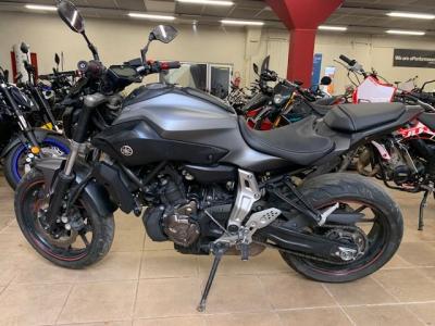 YAMAHA MT-07