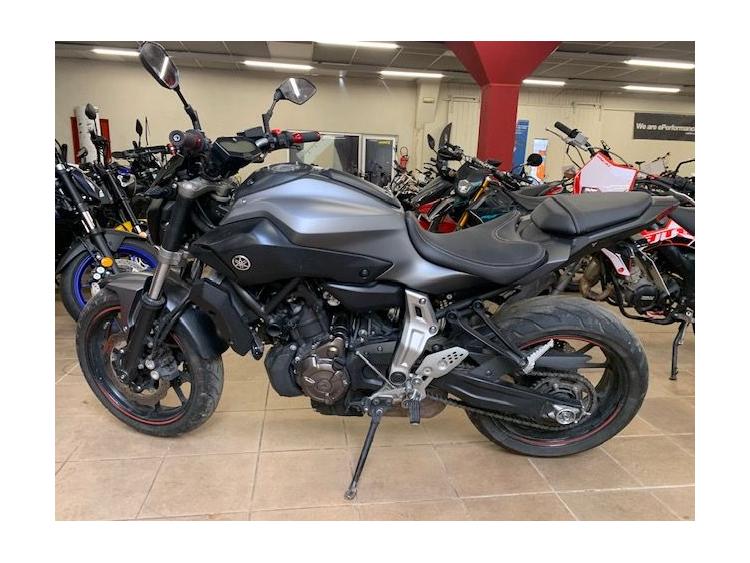 YAMAHA MT-07