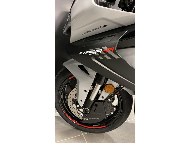 CF MOTO SR 675 R