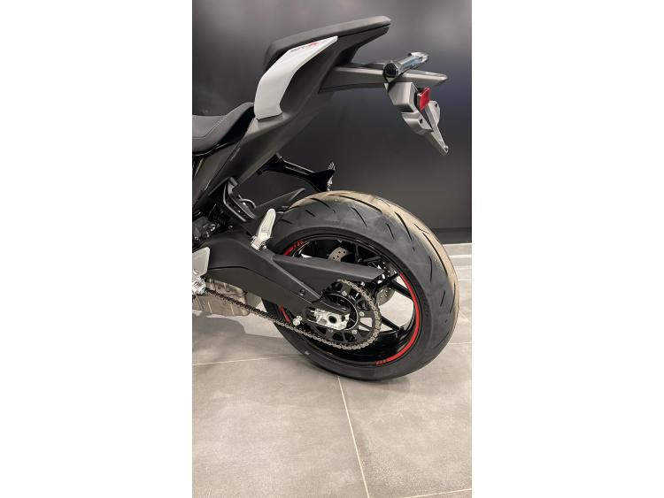 CF MOTO SR 675 R