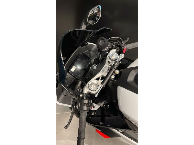 CF MOTO SR 675 R