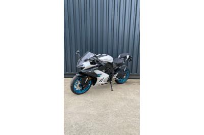 CF MOTO SR 675 R