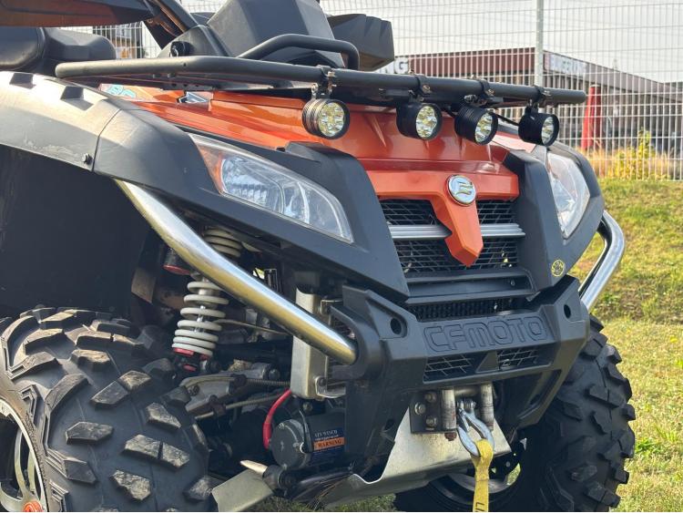 CF MOTO CFORCE 800