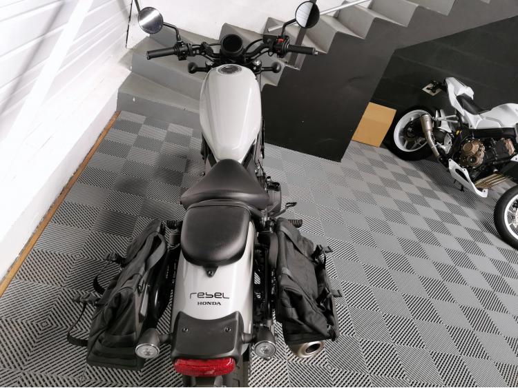 HONDA REBEL 500 - 1ère Main - Garantie constructeur 12/2027 - Eligible au permis A2