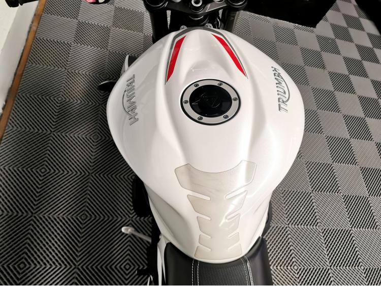 TRIUMPH STREET TRIPLE 765 RS