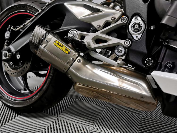 TRIUMPH STREET TRIPLE 765 RS