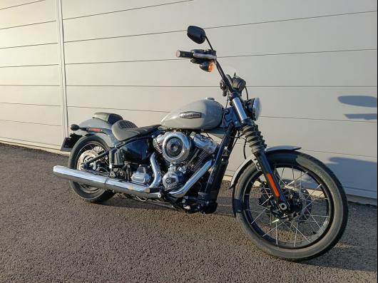 HARLEY-DAVIDSON SOFTAIL STREET BOB 1923