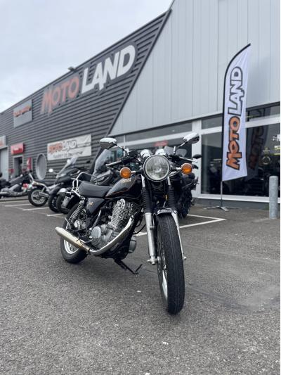 YAMAHA SR 400