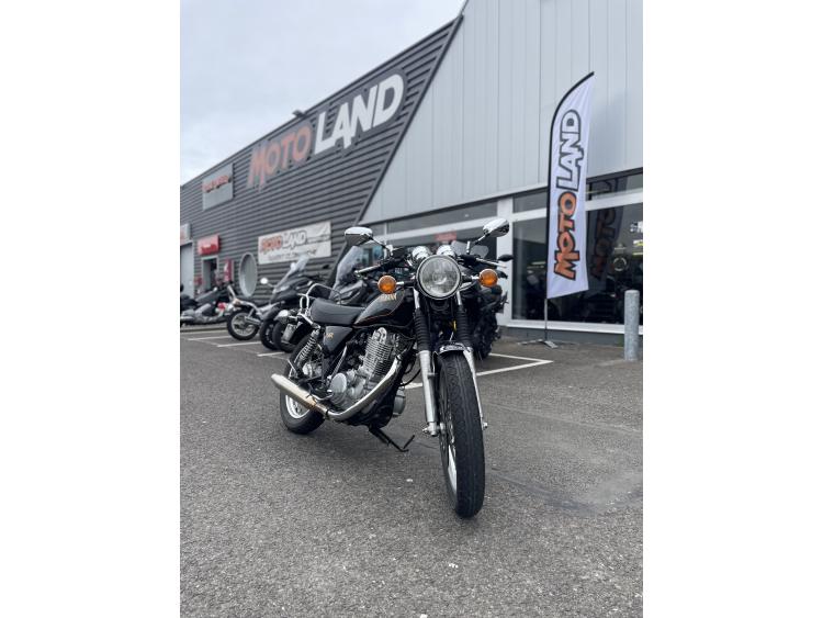YAMAHA SR 400