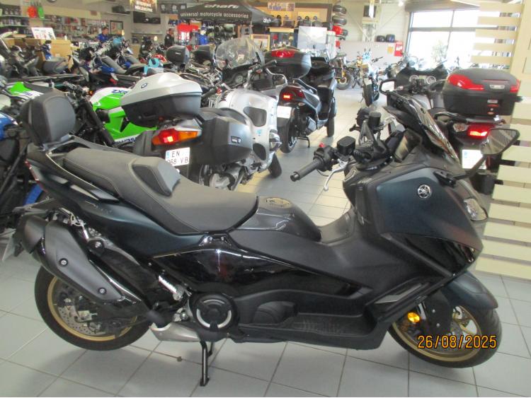 YAMAHA XP T-MAX 560 TECH MAX