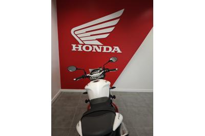 TRIUMPH STREET TRIPLE 675 R