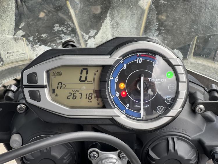 TRIUMPH TIGER 800 XC