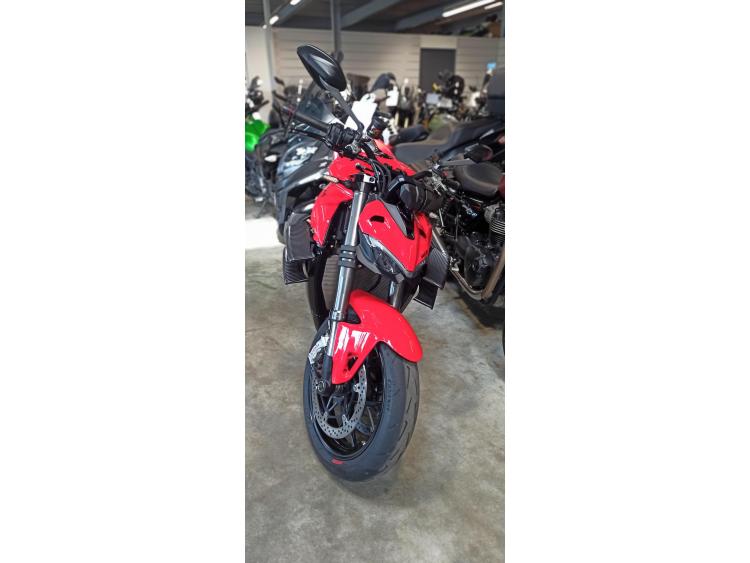 DUCATI STREETFIGHTER V4