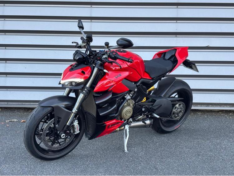 DUCATI STREETFIGHTER V4