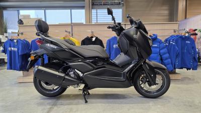 YAMAHA XMAX 300 Tech Max