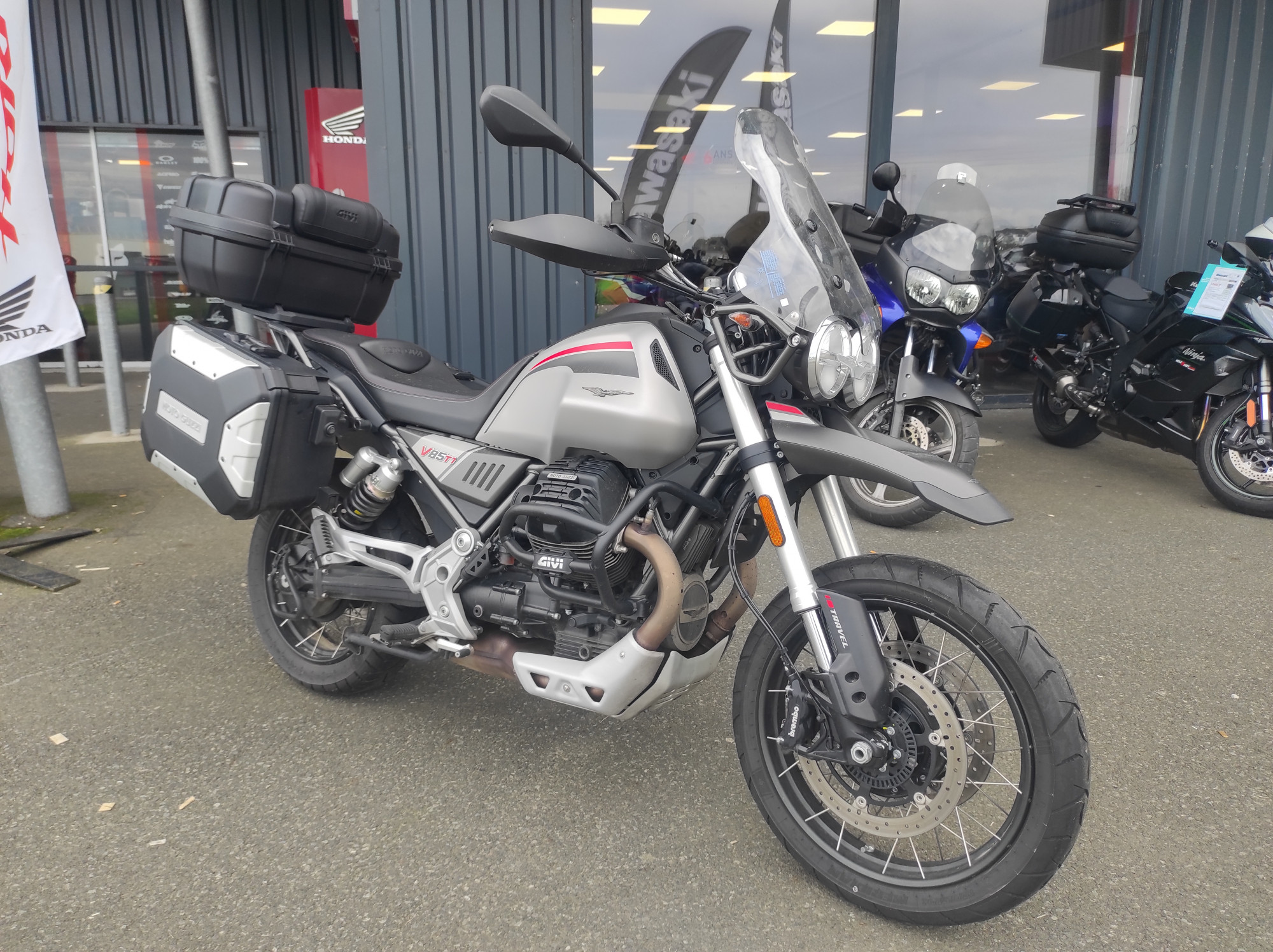 MOTO GUZZI V85 TT 850