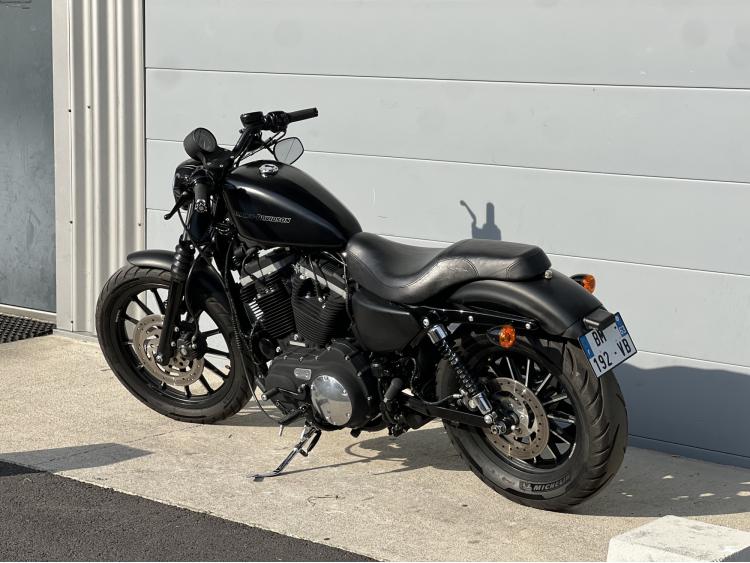 HARLEY-DAVIDSON XL 883 SPORTSTER IRON