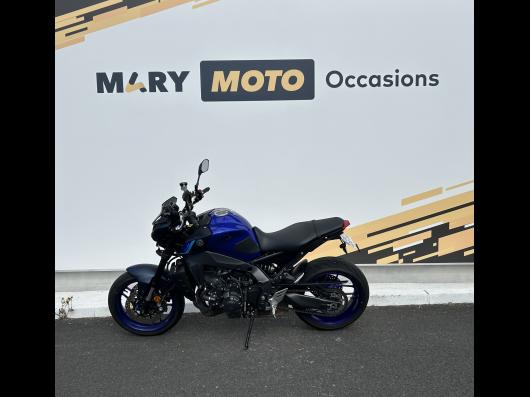 YAMAHA MT-09