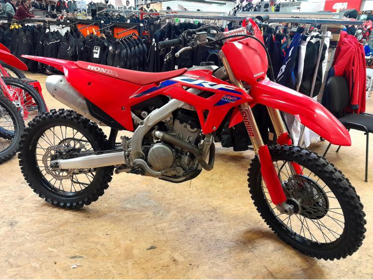 HONDA CRF 250 R (125€/mois)*