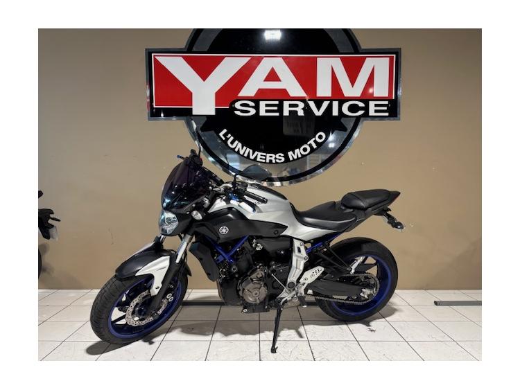 YAMAHA MT-07 (47.5CV)