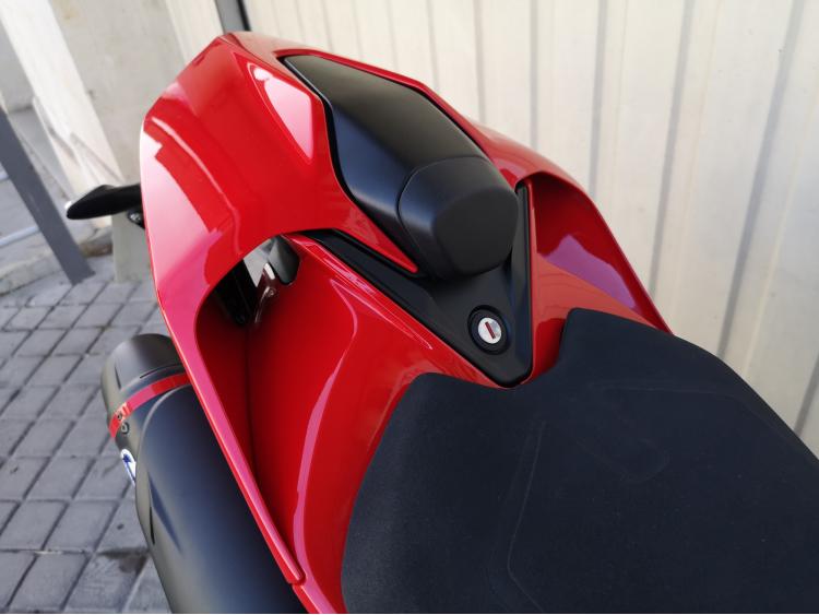 DUCATI STREETFIGHTER V2 A2 