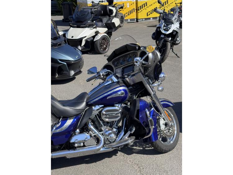 HARLEY-DAVIDSON TOURING ELECTRA GLIDE 1800 ULTRA LIMITED CVO