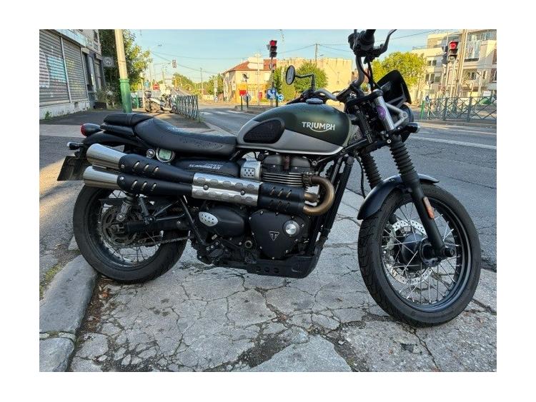 TRIUMPH STREET SCRAMBLER  900