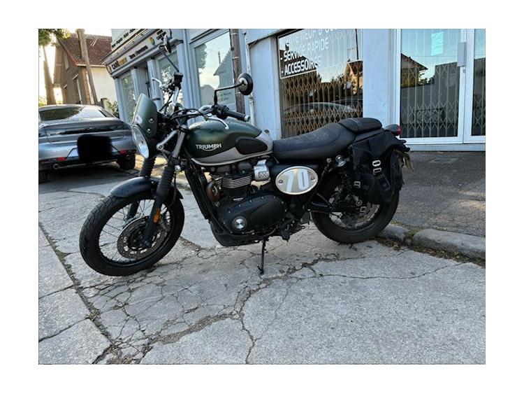 TRIUMPH STREET SCRAMBLER  900