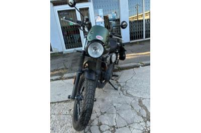 TRIUMPH STREET SCRAMBLER  900