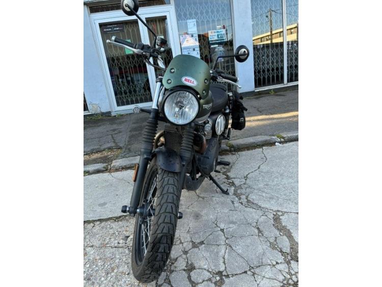 TRIUMPH STREET SCRAMBLER  900